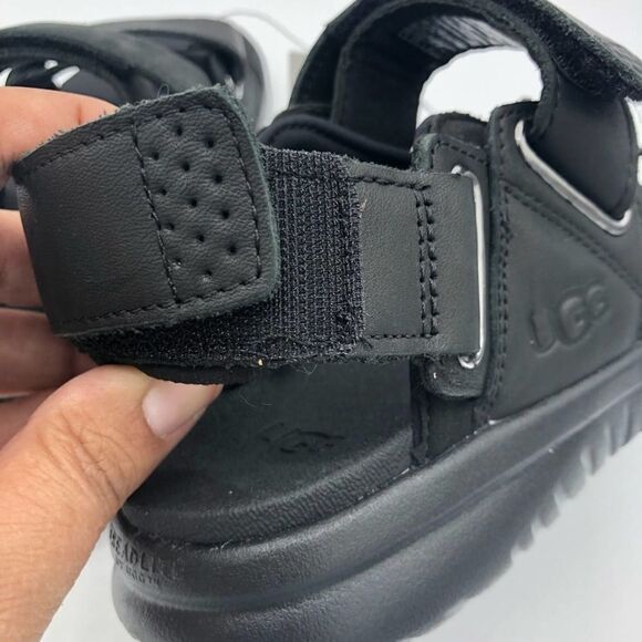 ~Ugg M Union Strap Sandals NWT 7